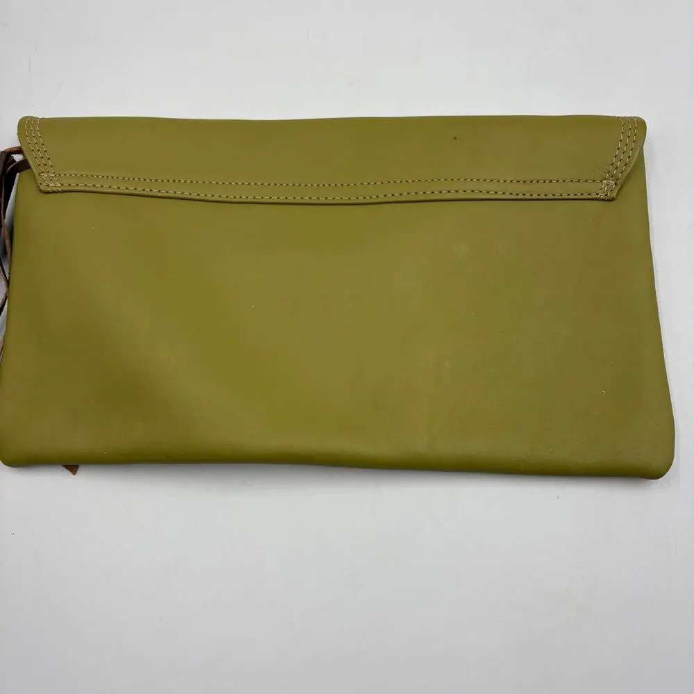 Cueropapel & Tijera Sage Green Leather Envelope Clutch With Tassel Purse
